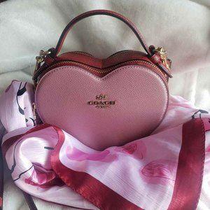 SOLD!! BNWT Coach Heart Colorblock Crossbody Handbag Limited Editon